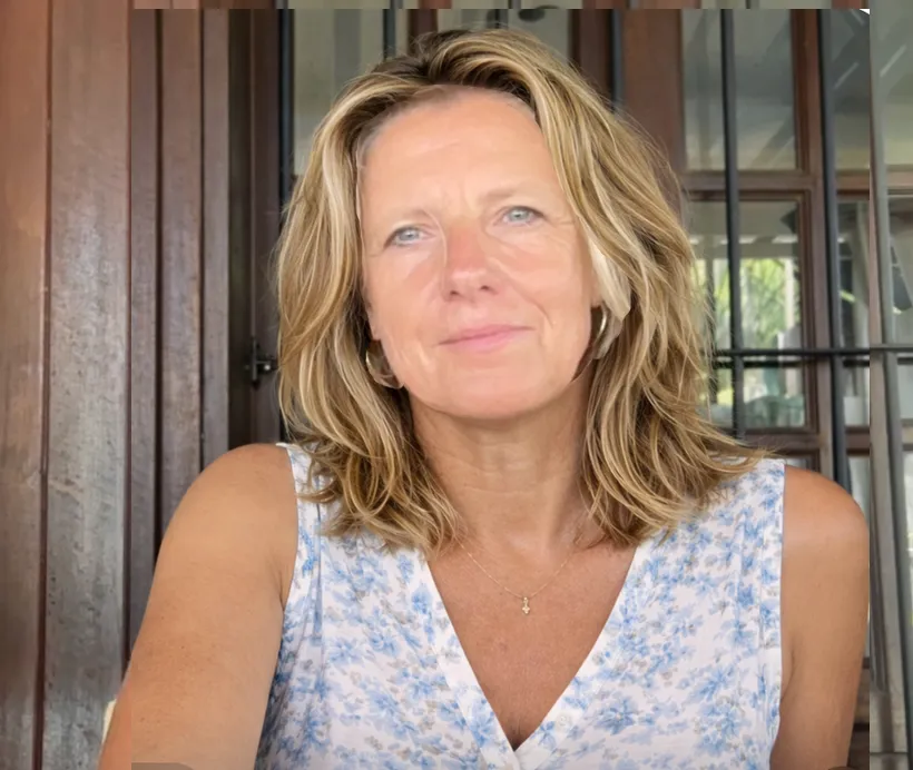 Portrait de Nathalie Le Quéméner, souriante